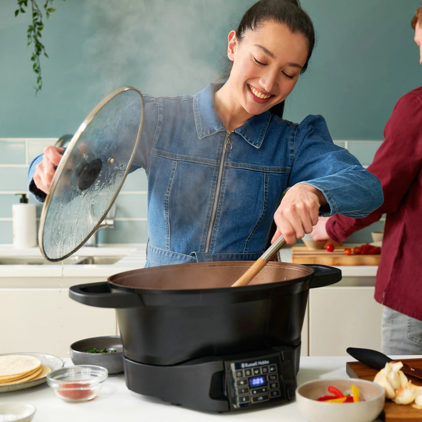 Russell Hobbs Good to Go Multicooker, Energy Saving, Stylish - 28270